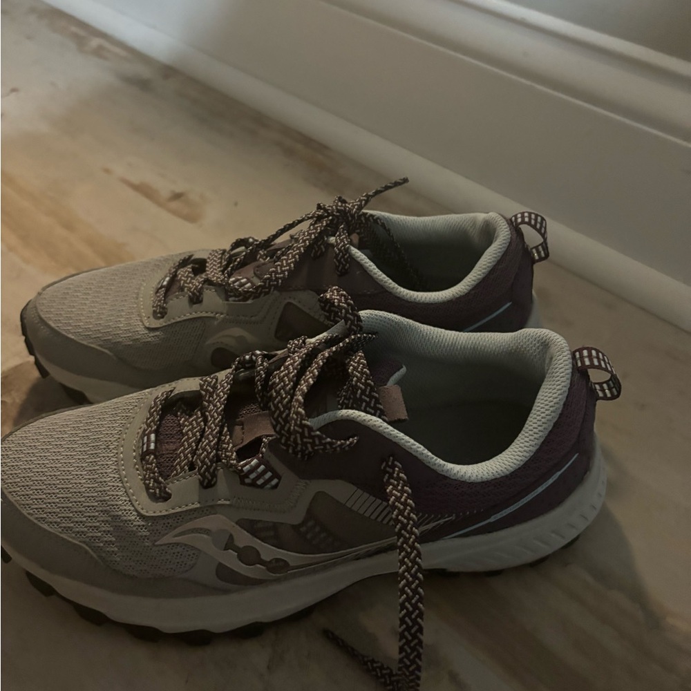 Saucony Kids' Sneakers in Gray and Purple
